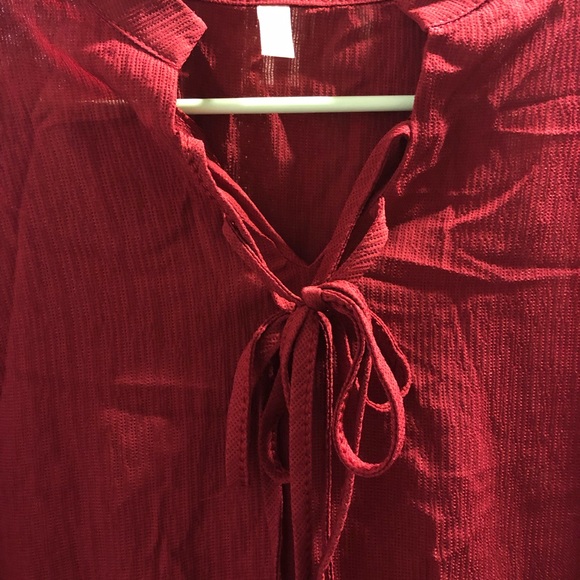 Red blouse - Picture 2 of 4